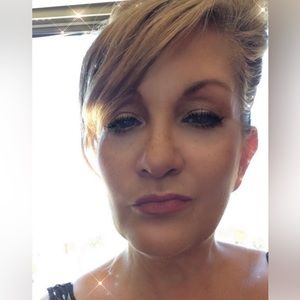 Meet your Posher, Catherine